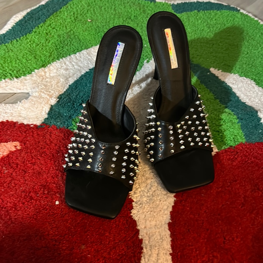 Liliana Heels